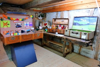 Fasnet und Schule Berg