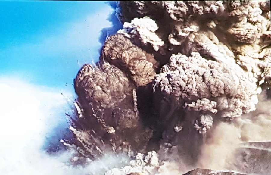 Asche Eruption Asche Eruption